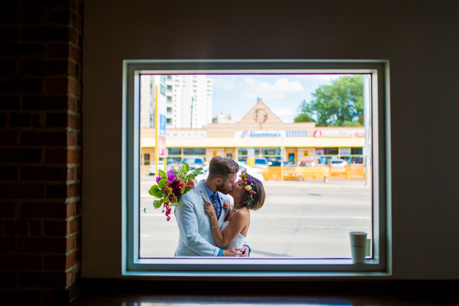 bridal portrait at coffee shop