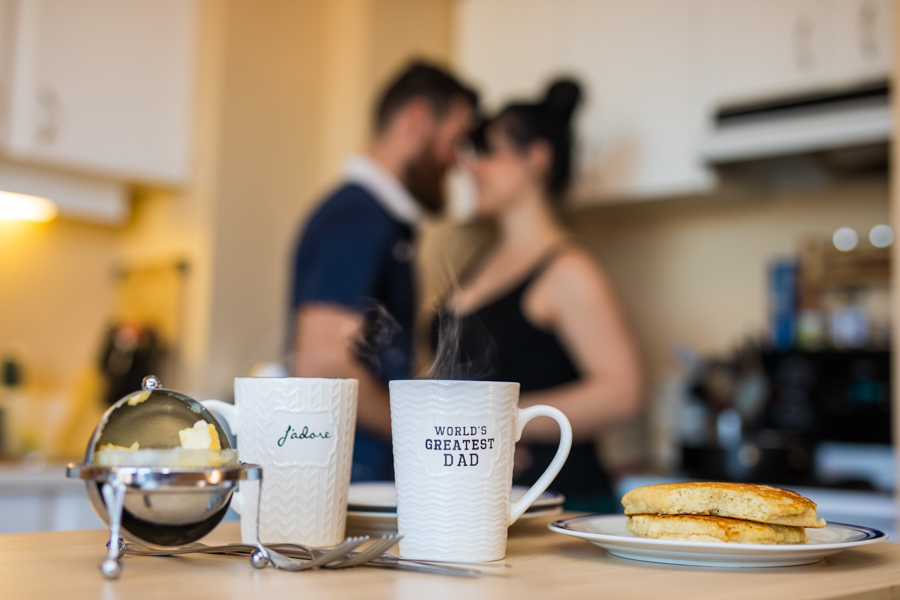 maternity session in a kitchen