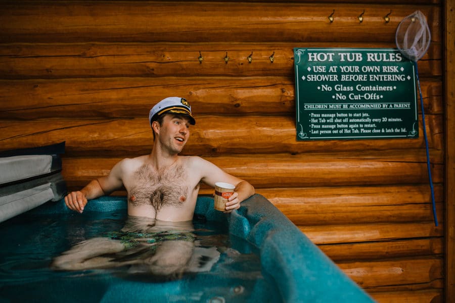 Bull River Guest Ranch, hot tub