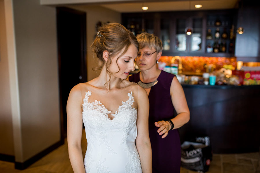 bride getting ready in southside edmonton