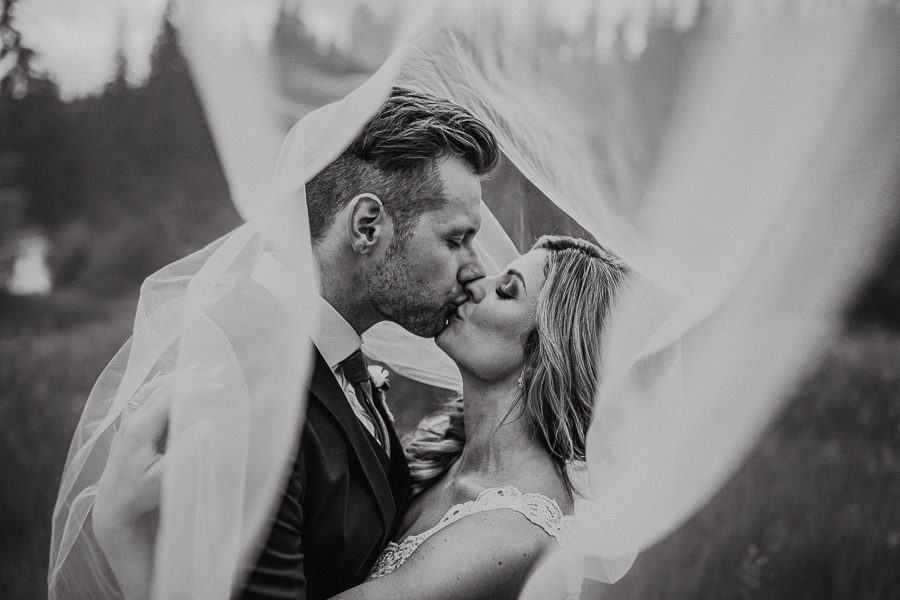 snow valley - edmonton wedding