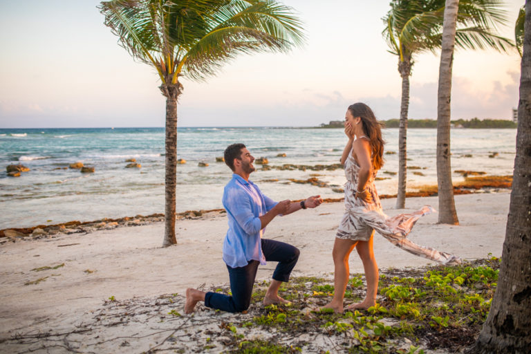 Mexico proposal on the beach