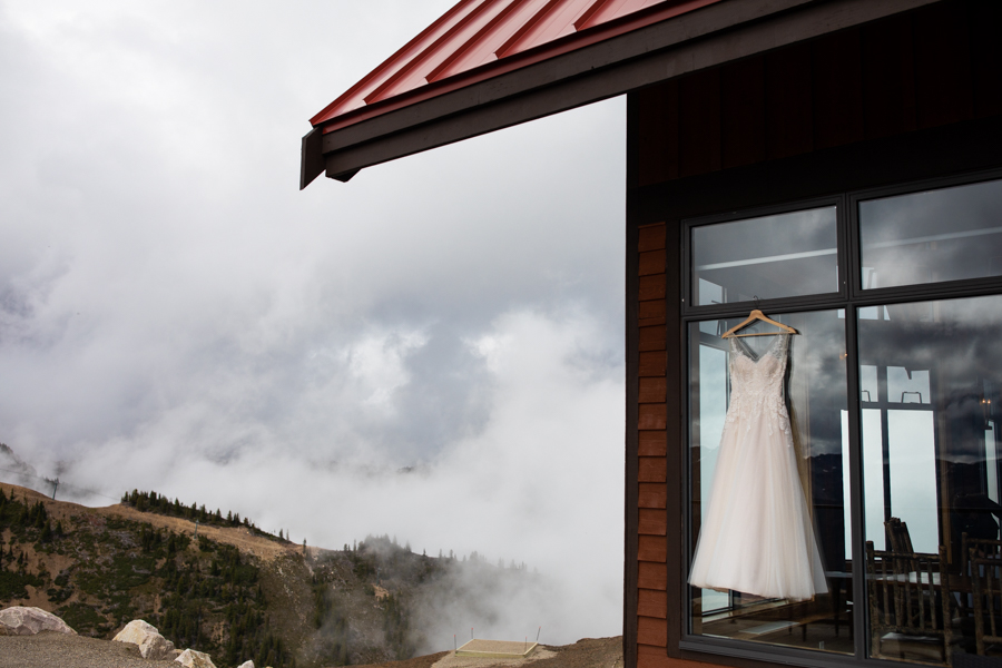 Golden Bc Eagles Eye Wedding