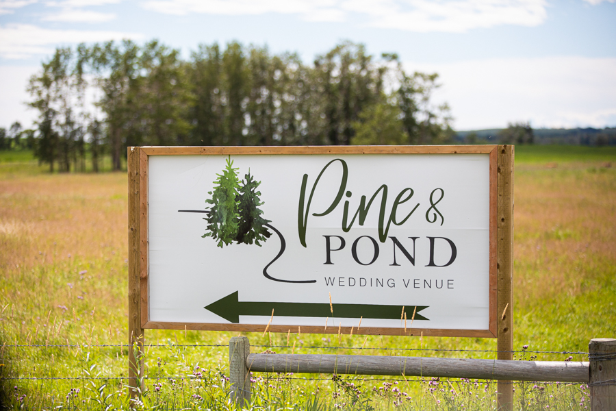 Pine and Pond wedding venue welcome sign